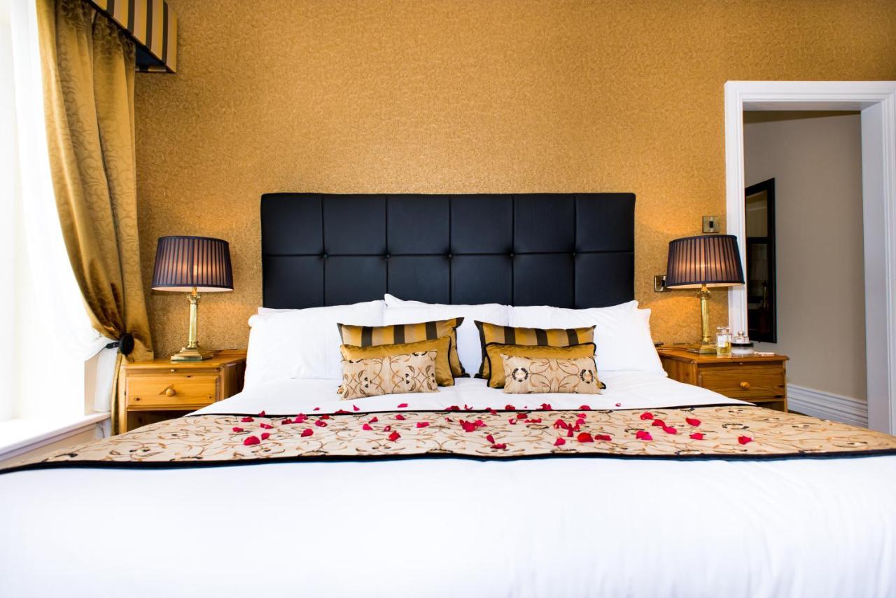 Towers Hotel グレンバイ エクステリア 写真